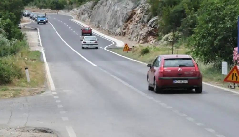 Promijenjen režim saobraćaja na više saobraćajnica u Crnoj Gori