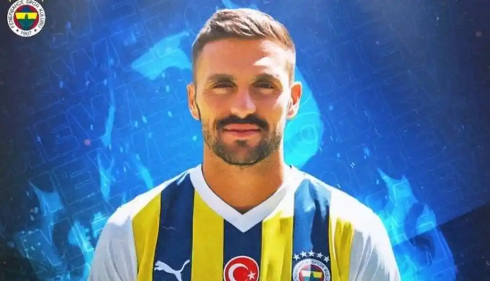 Zvanično: Dušan Tadić obukao dres Fenerbahčea