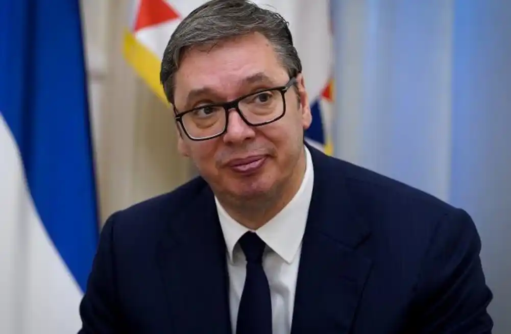 Vučić: Neću da dozvolim da Srbija upadne u vrtlog ludila i jednih i drugih, branićemo svoj suverenitet!