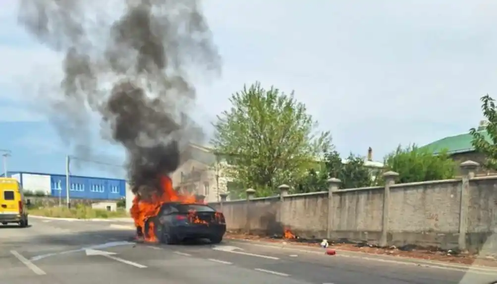 Zapalio se automobil na putu Podgorica – Danilovgrad