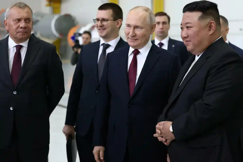 Kim se sastao sa Putinom, rekao da Rusija vodi „sveti rat“ sa Zapadom