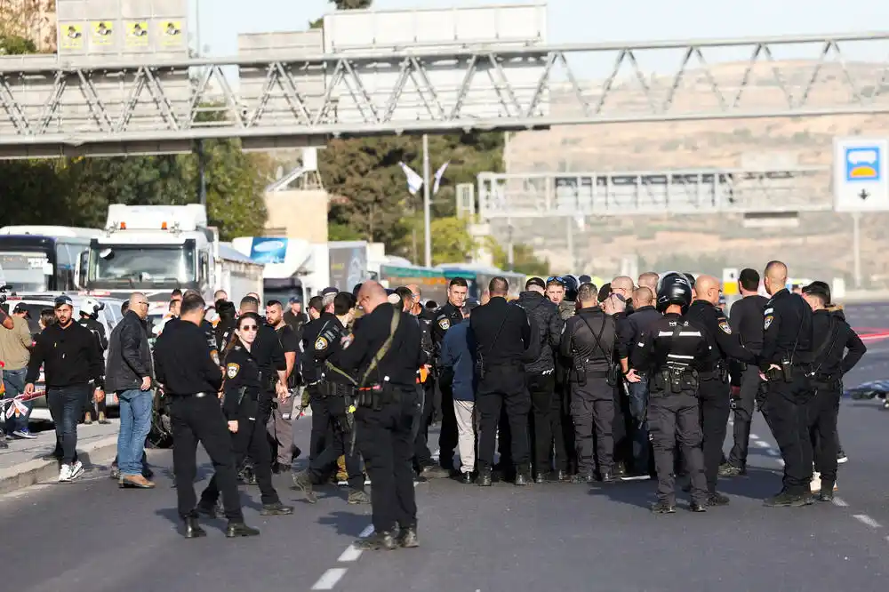 Napadači u Jerusalimu ubili najmanje dvije osobe, osam ranjeno