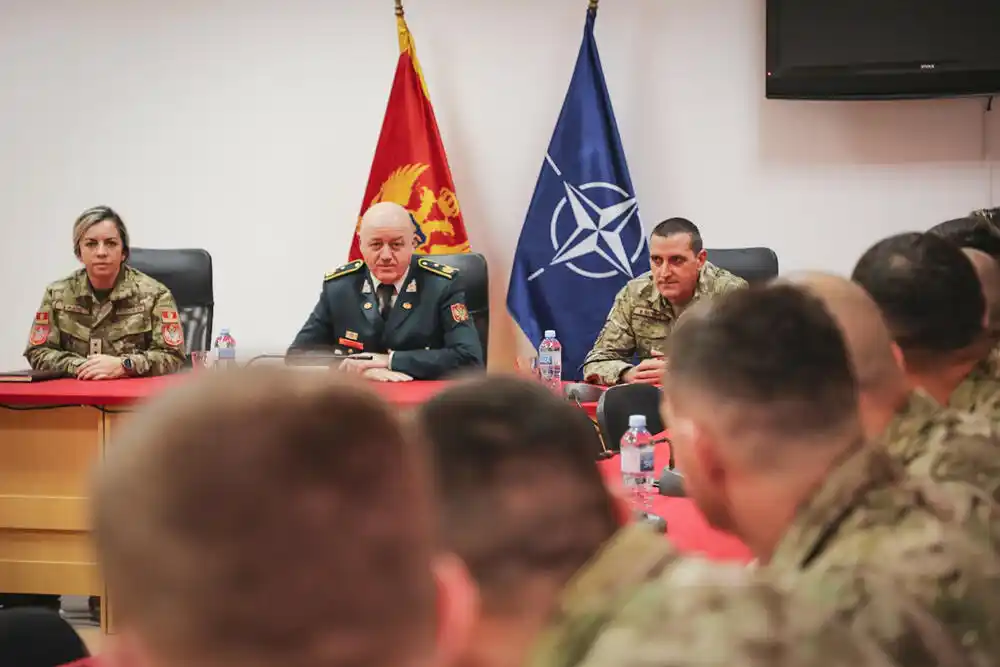 Kontingent VCG preuzeo dužnost: NATO aktivnost „Istureno pojačano prisustvo“ u Letoniji