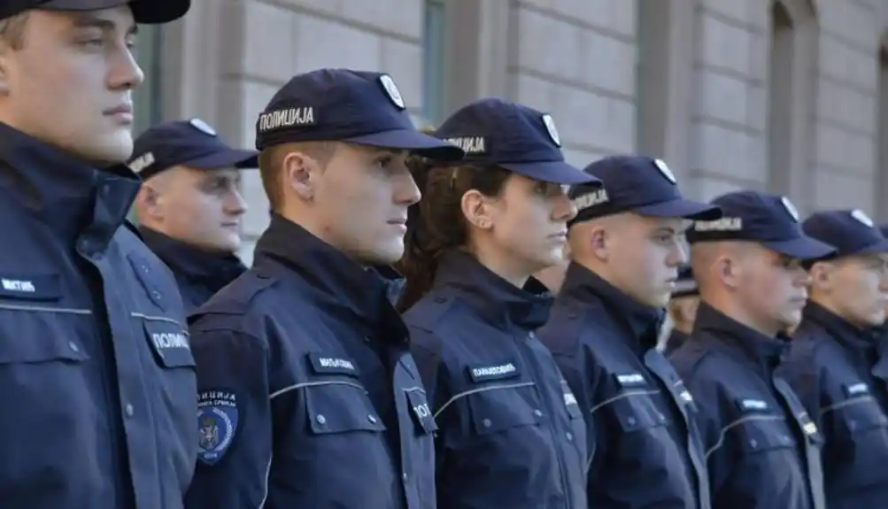 MUP Srbije raspisao konkurs: Osnovna policijska obuka za 1.100 polaznika