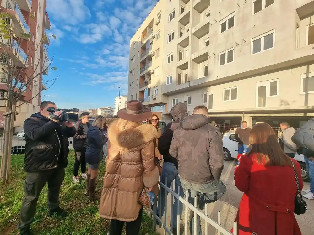 Umjesto rušenja, zakon ćutanja u slučaju lamele C