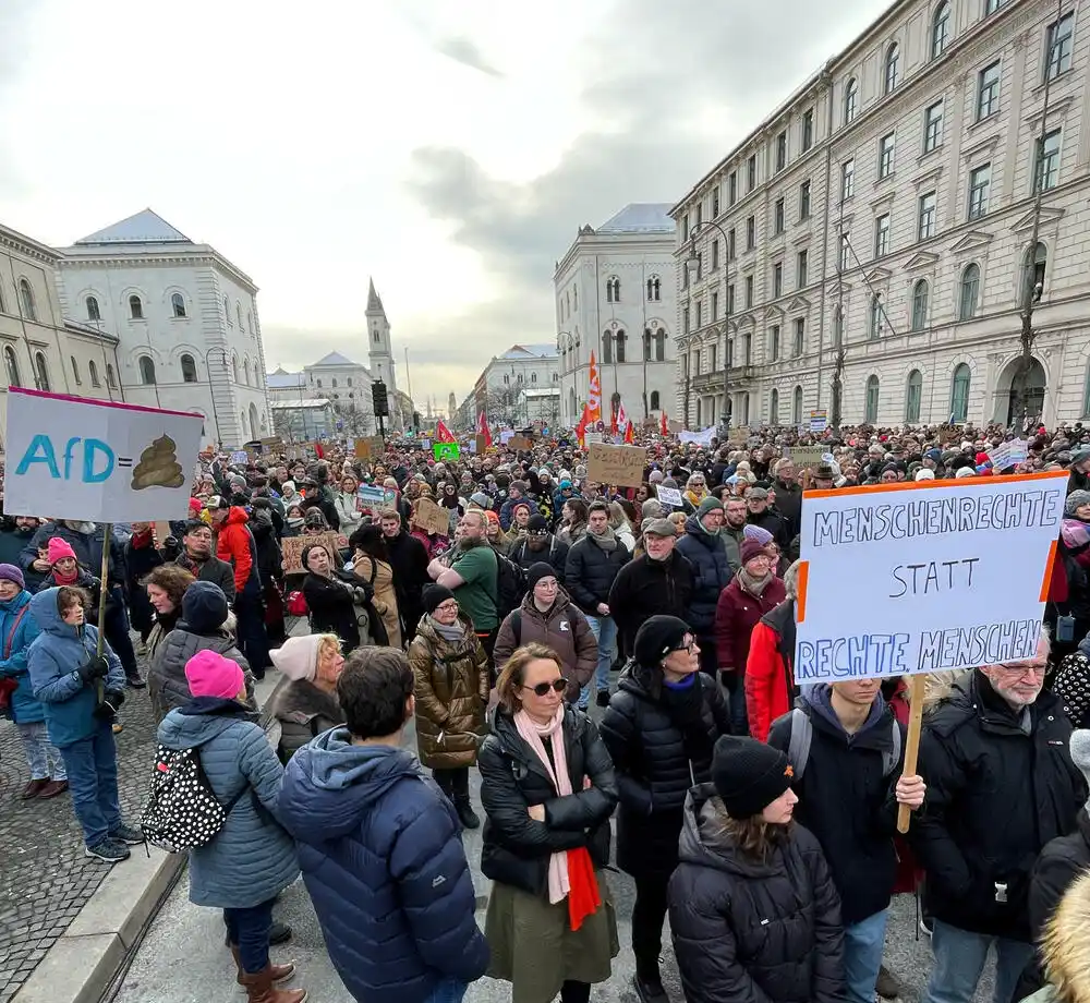 Demonstracije protiv krajnje desnice u Minhenu prekinute zbog prevelikog broja učesnika