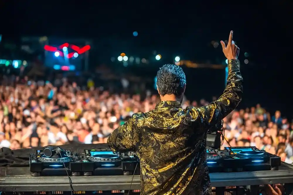 Sea dance festivala nema, Opština Budva pod lupom