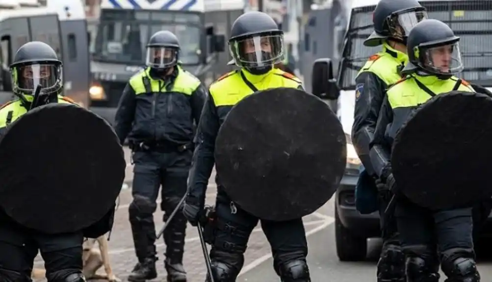 Ekološki protest u Holandiji: Privedeno oko 1.000 osoba