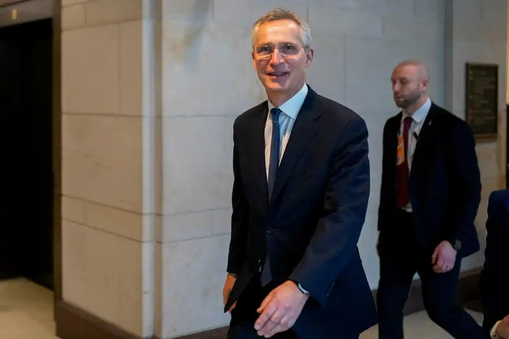 Stoltenberg: Od suštinske je važnosti da se američki Kongres saglasi sa nastavkom pomoći Ukrajini