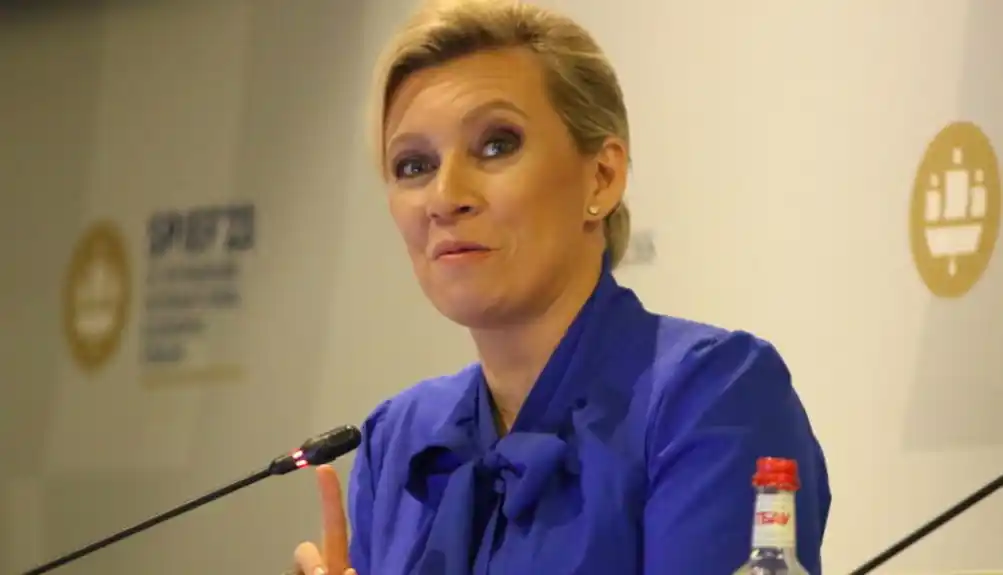 Zaharova ismijala Fon der Lajen: Da li se Zemlja rotira po nalogu Moskve?