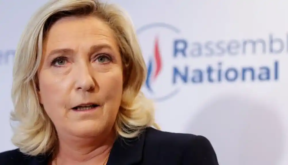 Marin le Pen: Makron prvo doveo zemlju u stanje haosa, a sada želi da je dovede i do rata