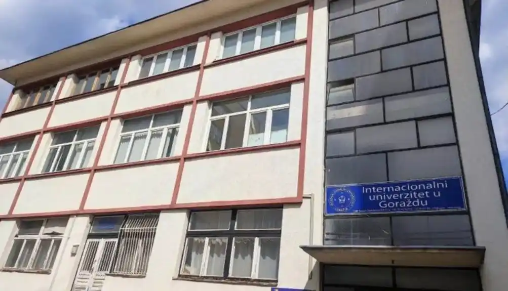 Univerzitet u Goraždu ugašen, sumnja se da su sumnjive diplome završile i u Crnoj Gori