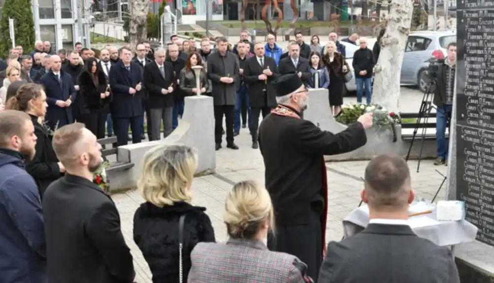 U Kosovskoj Mitrovici obilježeno 20 godina od martovskog pogroma