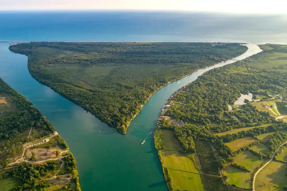 Udruženje smatra da Ada Bojana zaslužuje status naselja