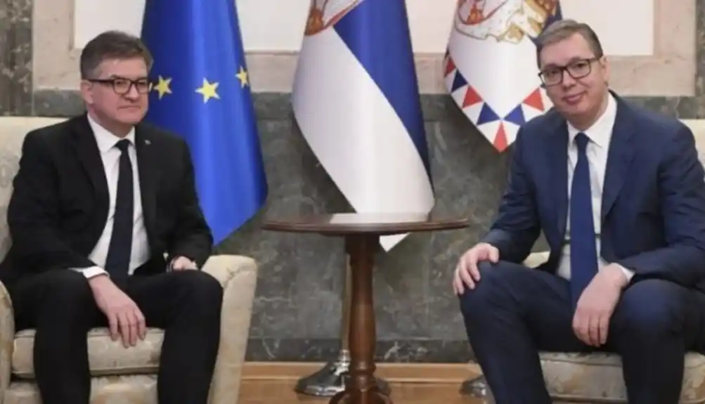 Vučić se danas sastaje sa Lajčakom