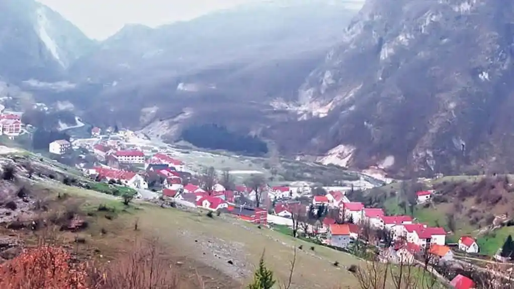 Za budućnost Šavnika: Od najave uvođenja prinudne uprave predsjednik Jakić i SO su započeli sa grubim kršenjem zakona