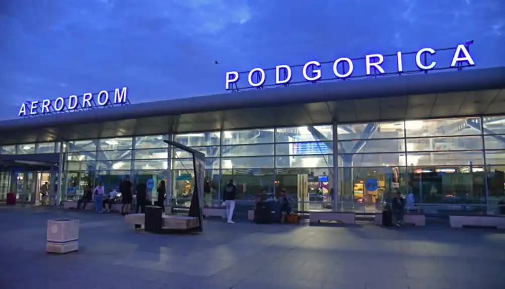 Aerodrom u Golubovcima od početka godine opslužio skoro 370 hiljada putnika