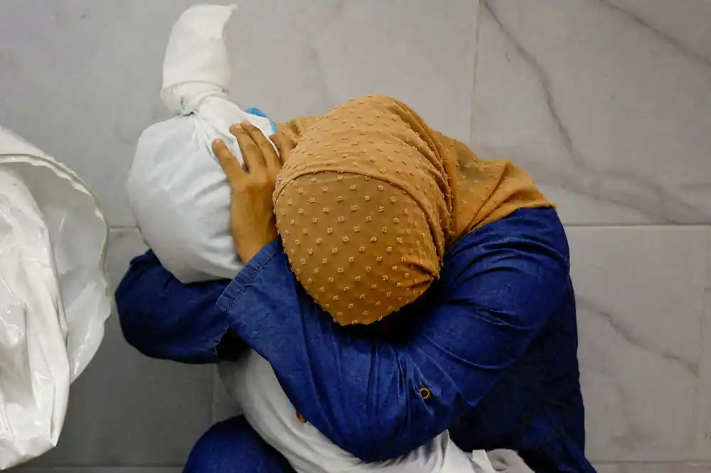 Fotografija Palestinke s tijelom djevojčice u naručju osvojila nagradu World Press Photo