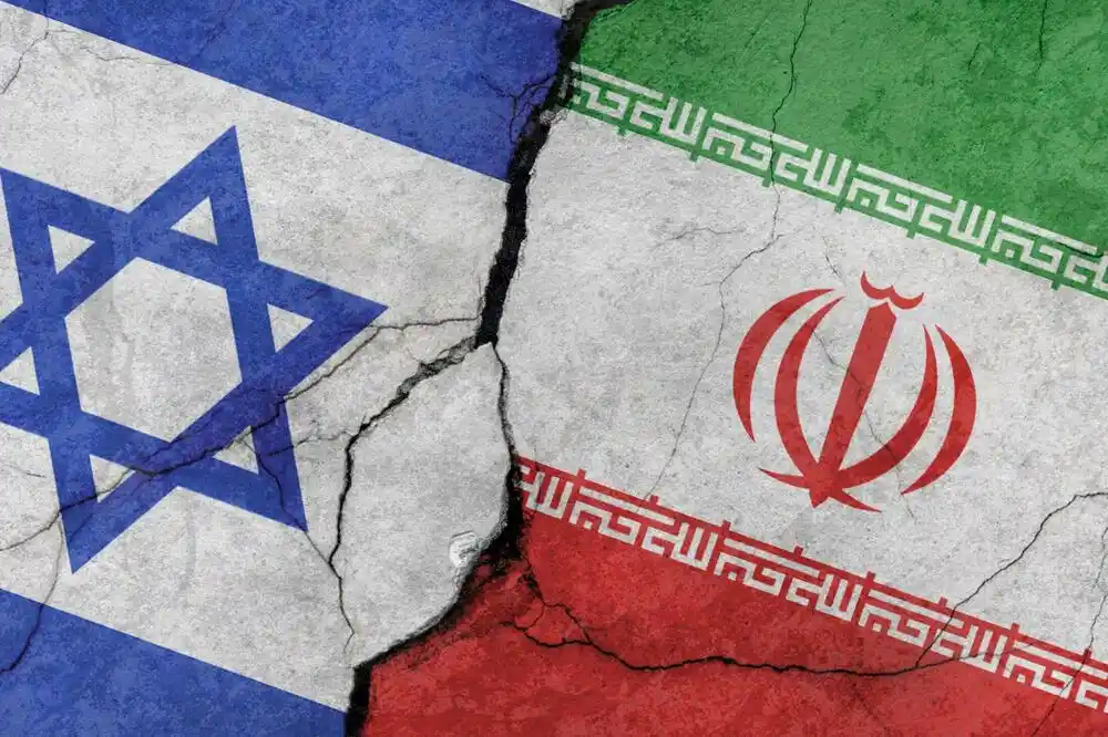 Iran napao Izrael: Balistički projektili na putu?