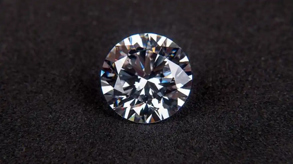 Naučnici napravili dijamant za 150 minuta –  Prirodi potrebne milijarde godina