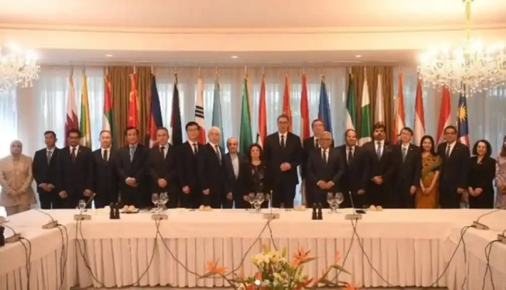 Predsjednik Vučić sa ambasadorima azijskih zemalja