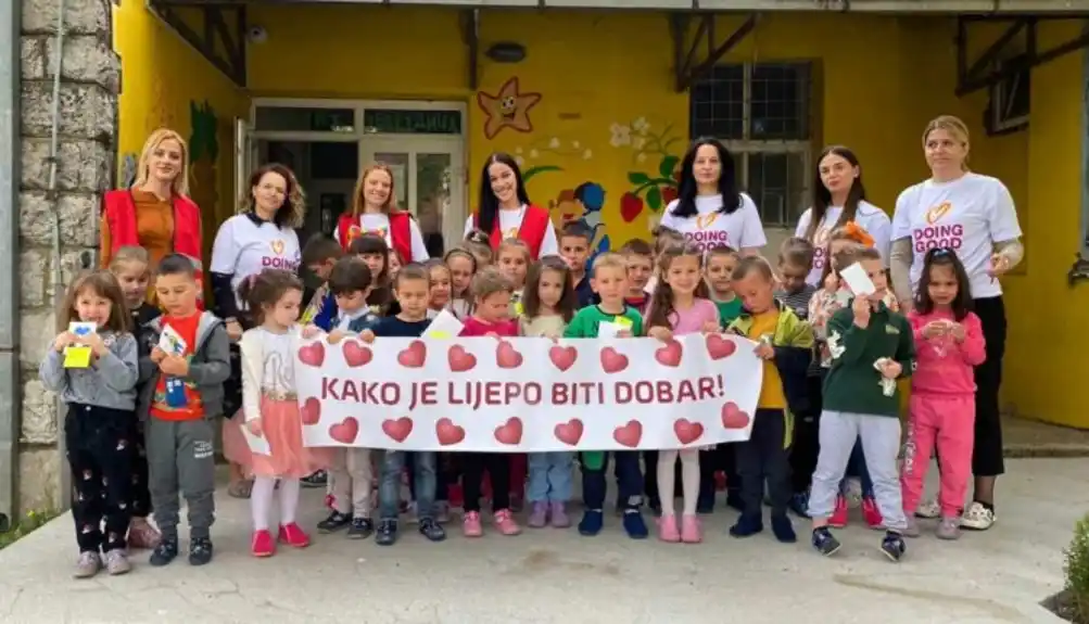 Volonteri Crne Gore obilježili Dan dobrih djela sa najmlađim sugrađanima