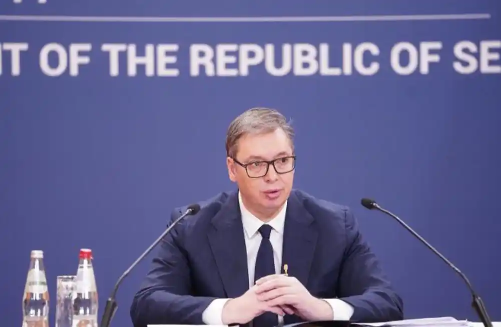 Vučić: Kao David protiv Golijata, a bez praćke, borićemo se riječima ali čvrstim stavovima, jer veću svetinju od Srbije nemamo!