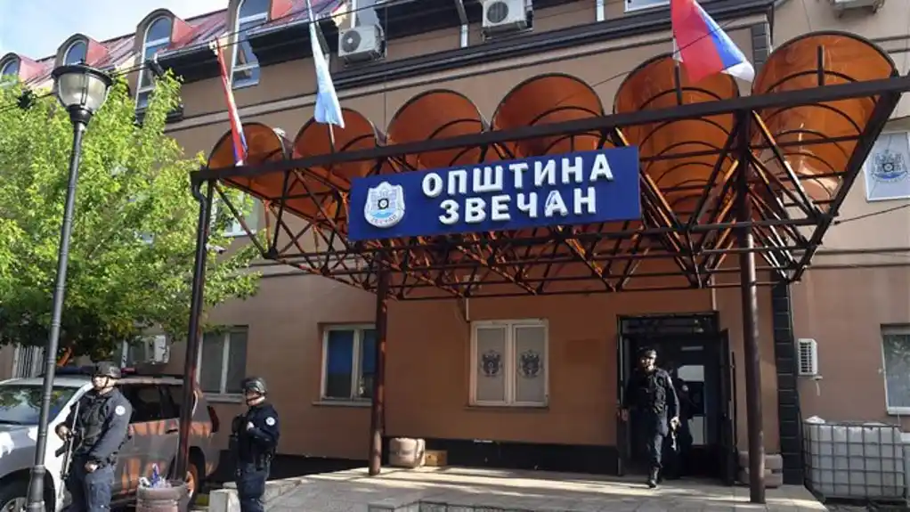 Zastrašivanje na Kosmetu se nastavlja: Bačena bomba u dvorište Srbina