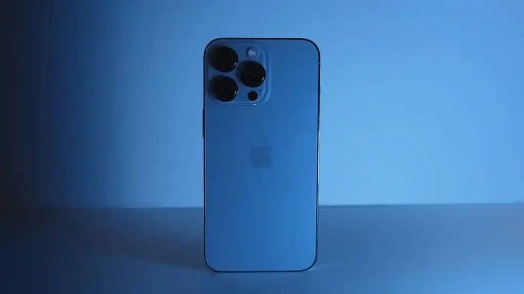Apple sledeće godine predstavlja i iPhone SLIM, evo koji će model mijenjati