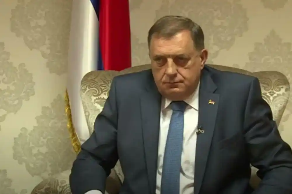 Dodik: Rezolucijom o Srebrenici potpisan kraj BiH, u četvrtak ćemo predložiti mirni razlaz