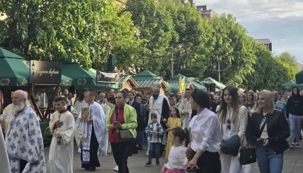 Episkop budimljansko-nikšićki Metodije predvodio je tradicionalnu Đurđevdanska svenarodnu litiju u Beranama