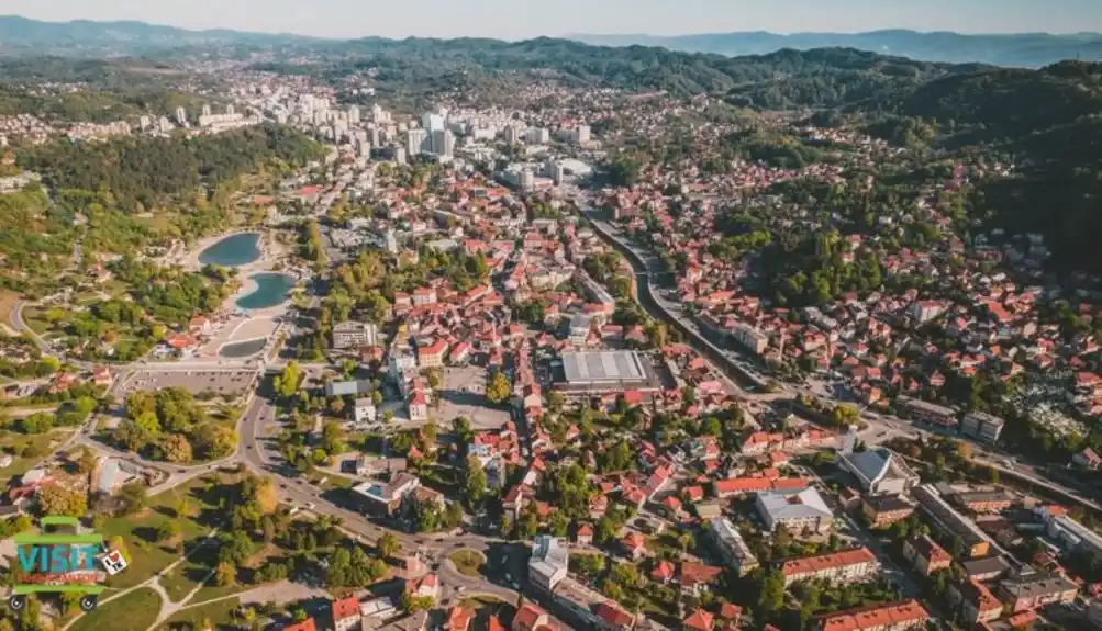 Užas u Tuzli: Ubio ženu i djecu, pa se bacio sa zgrade