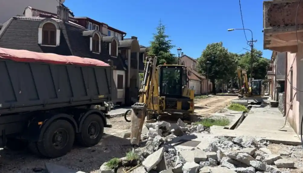 Cetinje: Počela rekonstrukcija Hercegovačke ulice