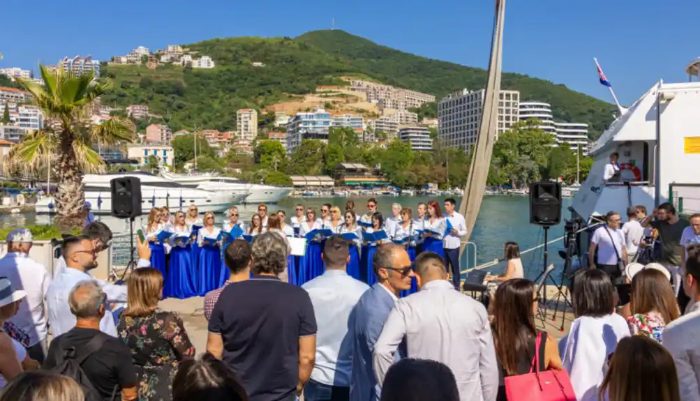 Počela sa radom brodska linija Budva-Dubrovnik