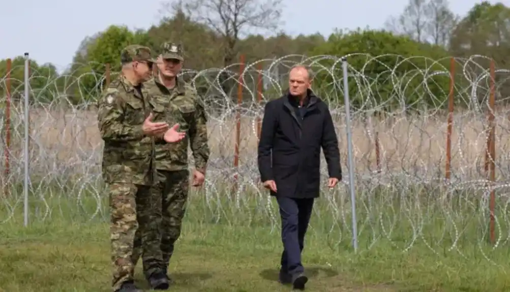 Poljska vlada naredila: Gradiće se tampon zona na granici sa Bjelorusijom