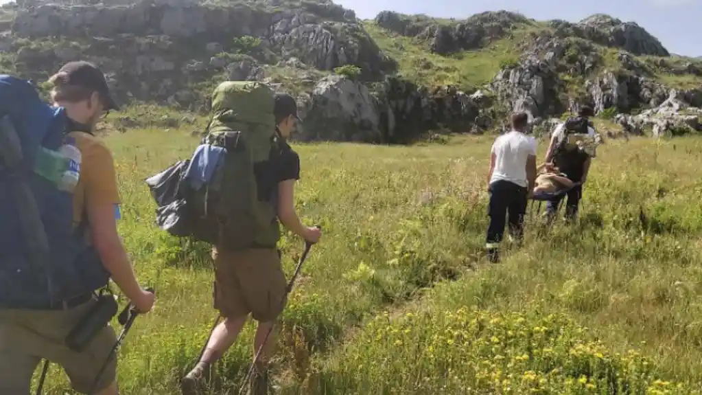 Pripadnici GSS ukazali POMOĆ stranom državljaninu, dehidrirao usljed visokih temperatura