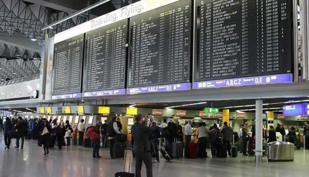 Aerodrom u Frankfurtu obustavio sve letove