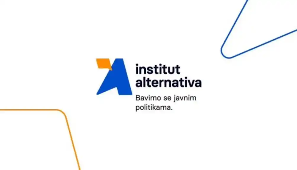 Analiza Instituta alternativa: Nadležni produžavaju rokove, ali penale gotovo nikad ne naplaćaju