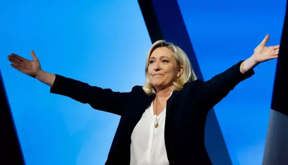 Le Pen: Makron sprema „administrativni udar“ kako bi ograničio uticaj budućeg premijera