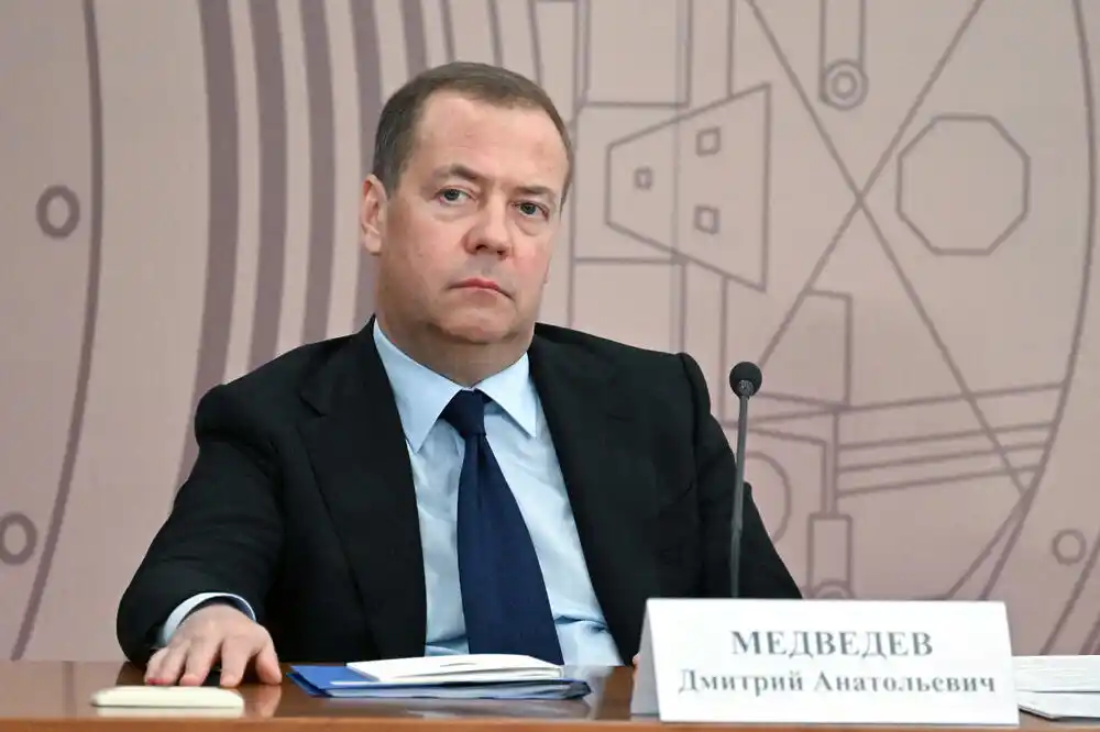 Medvedev: Ukrajina bi mogla prestati da postoji do 2034. godine