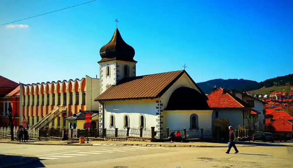 Opština Pljevlja produžila rok za prijave na konkurs za spomenik patrijarhu Varnavi Rosiću