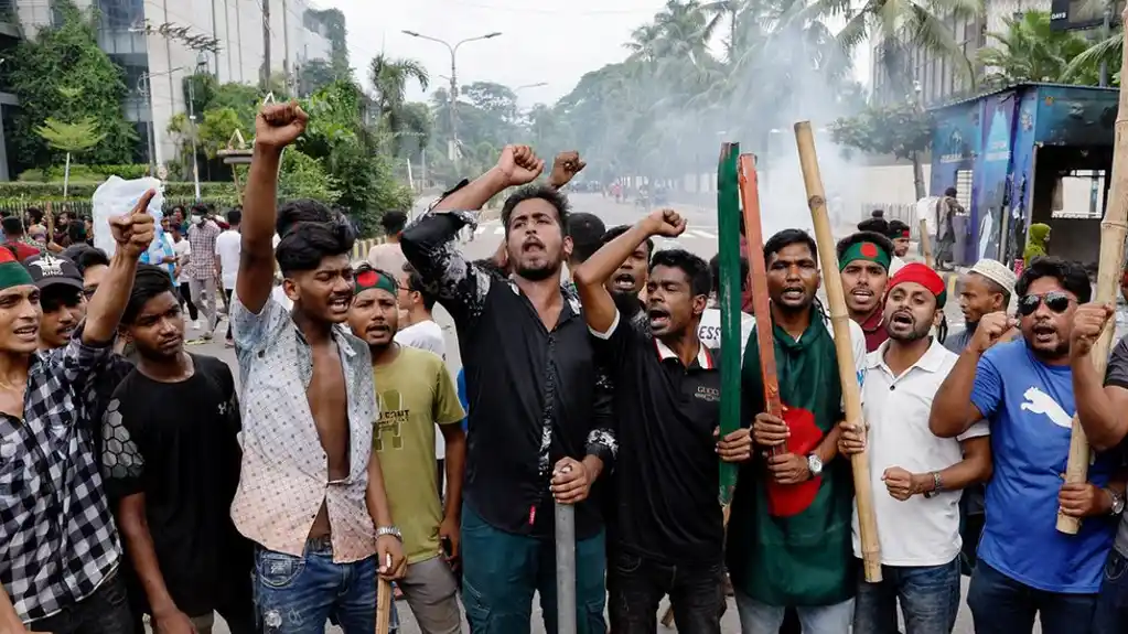 Bangladeš: Najmanje 25 mrtvih i stotine povrijeđenih u sukobu policije i demonstranata