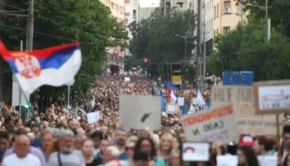 Kina objelodanila: Kako američka organizacija pokušava da sruši vlast u Srbiji