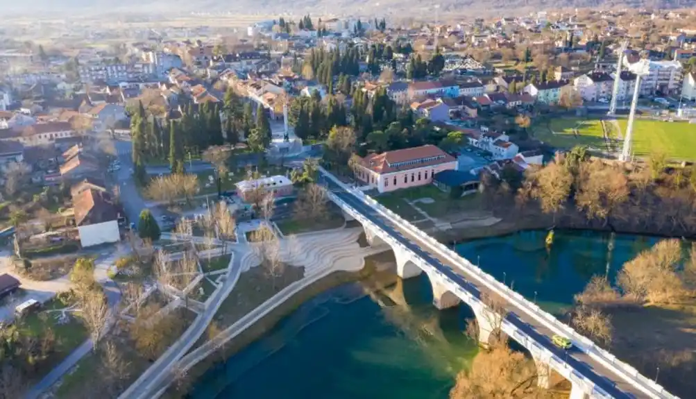 Mladići uhvaćeni u krađi nafte, pronađena puška kod Danilovgrađanina