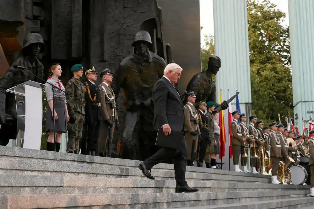 Njemački predsjednik se poklonio pred žrtvama nacističkog terora u Varšavi