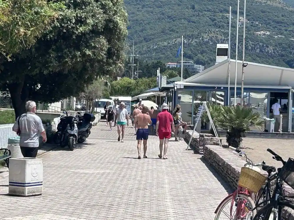 Turista malo manje, nada u jak špic sezone