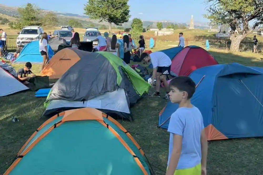 Više od 70 djece i mladih prisustvovalo orijentiring kampu u Gornjim Breznima: Sedam dana bez mobilnog