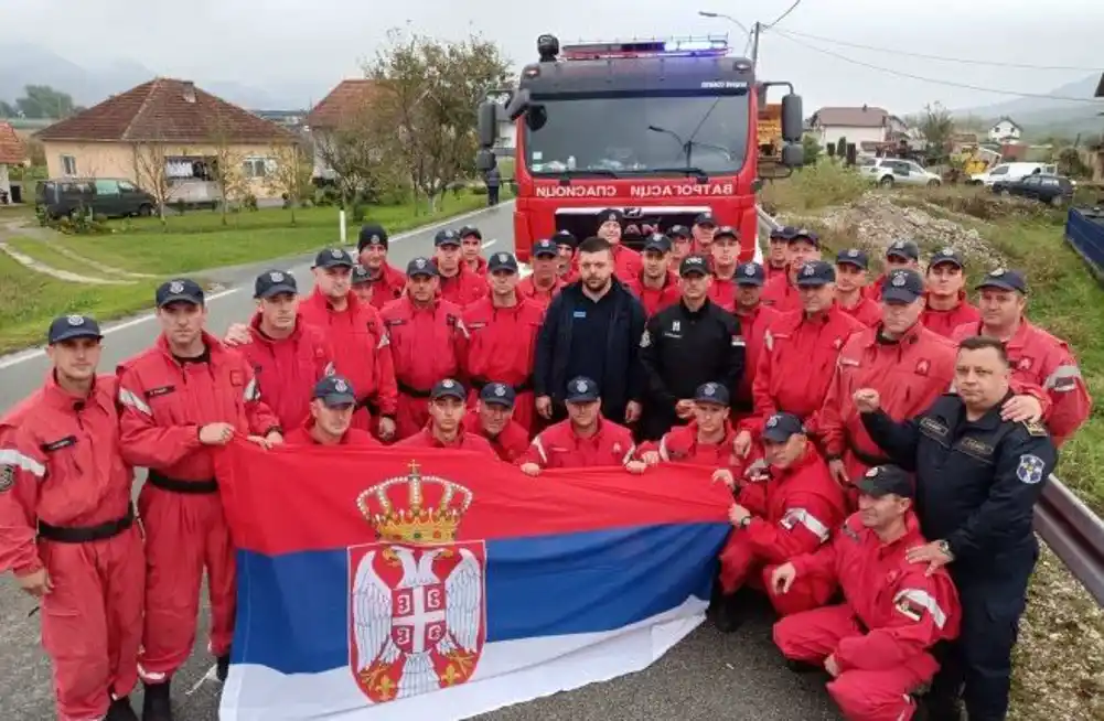 Spasilački timovi iz Srbije dočekani u Bratuncu; Zahvalnost za pomoć FBiH