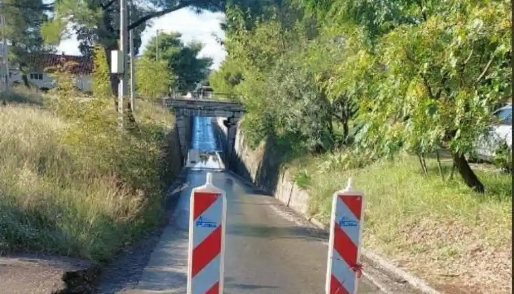 Zatvoren podvožnjak između Zagoriča i Zlatice