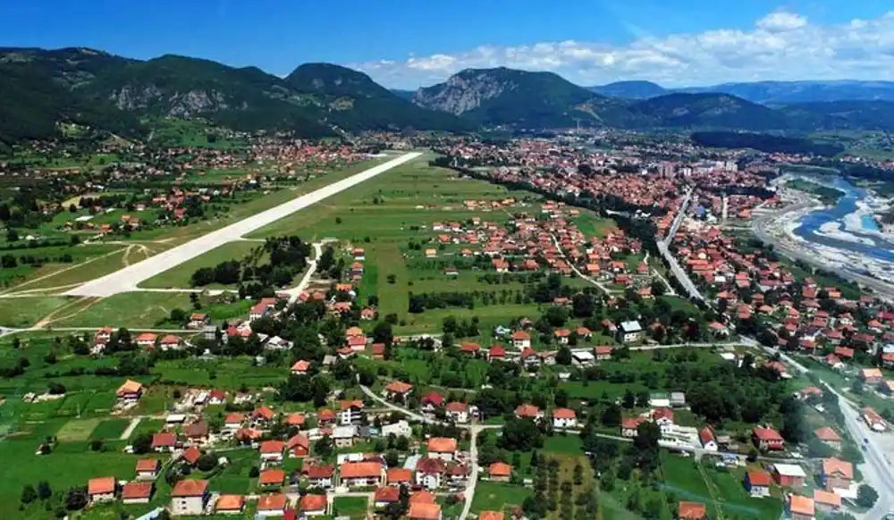 Beranska crna tačka: Tragedije se nižu na aerodromskoj pisti, krajnje je vrijeme za njeno zatvaranje za drumski saobraćaj